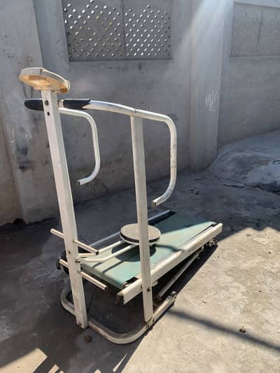 Manual Treadmill for Sale – Strong & Good Condition