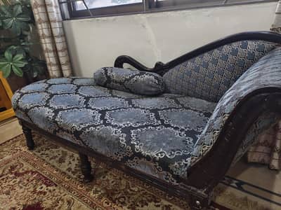 Dewan furniture in very good condition