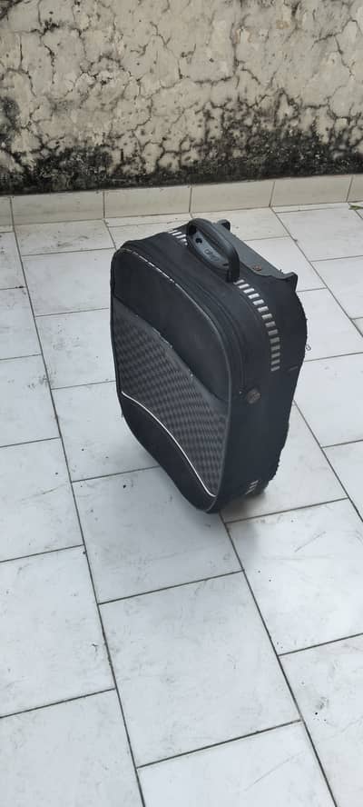 Durable Travelling Bag for Sale- Used Condition