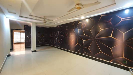 10 Marla Full House Available For Rent In Bahria Town Phase 7