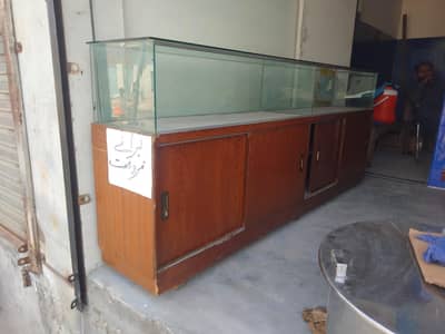 counter for sale lambai 7 feet
