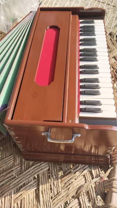 3 line Indian Harmonium