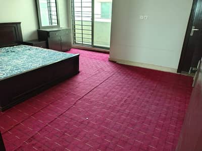 12x16 ft Carpet with Vibrant design