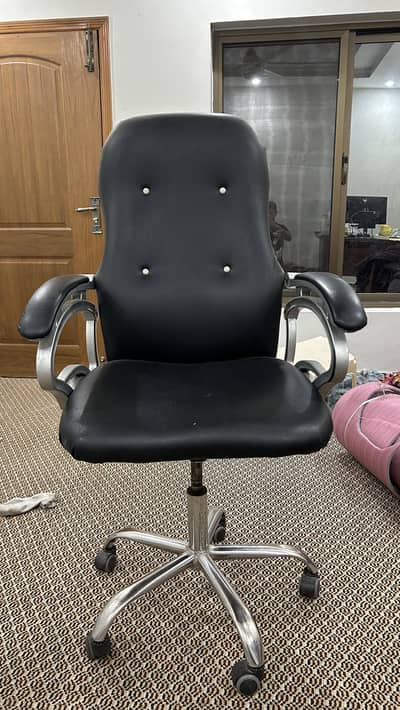 Brand New Chair For Office Or Home 10/10 Condition