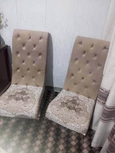 2 chairs