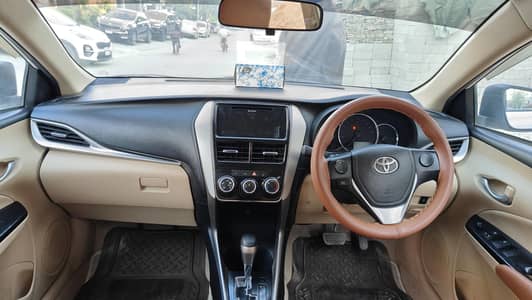 Toyota Yaris Ativ 1.3L