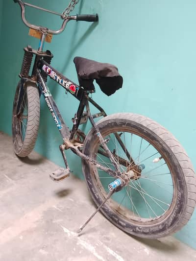 Yah cycle sale karni hai