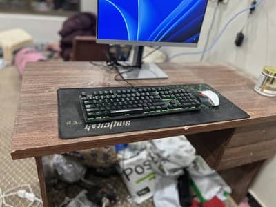 Best wooden Computer & office Table 10/10 condition