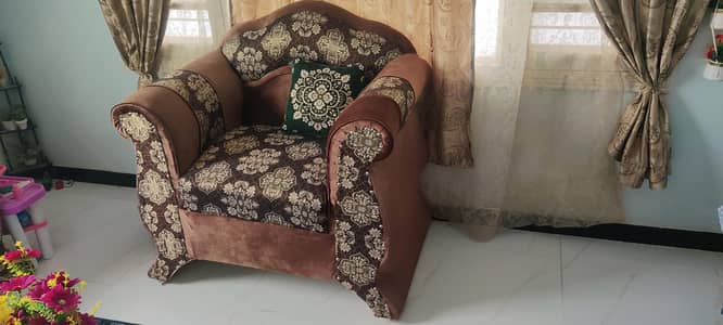 7 seater sofa set condition awesome
