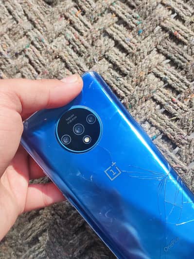 one plus 7t 8/128 gb read add