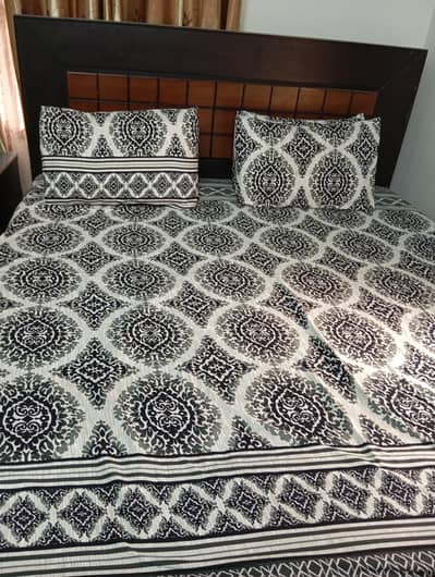 double bed two side table dressing table condition 10 by 10 sell karna