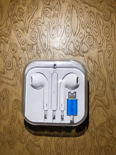 Iphone original hands free warranted