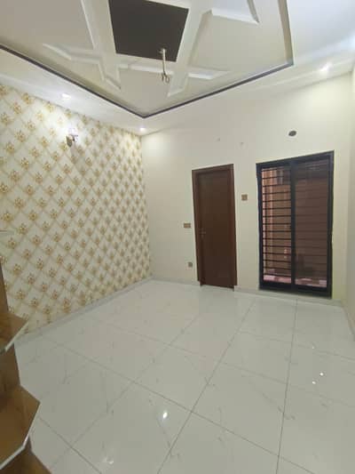 Prime Location Commercial Shop (300 Sq Ft) for Rent Main 100 Feet Road