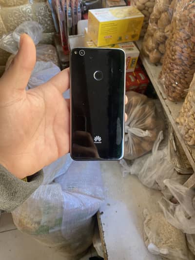 Honor 8lite  exchange possible phone no 03358574616