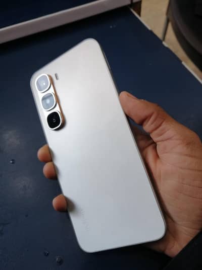 INFINIX HOT 60 PRO