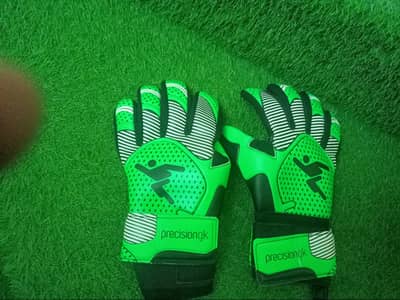 Goalkeeper Gloves . Unused