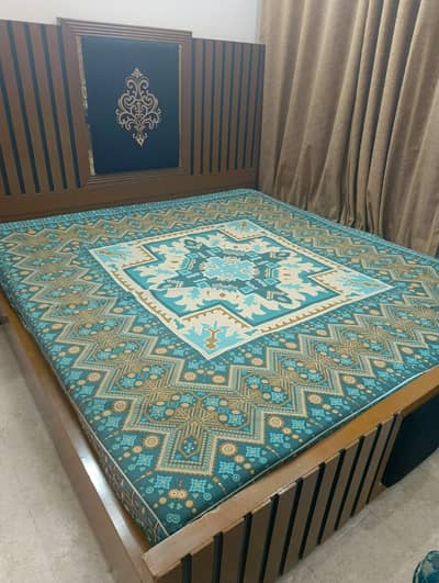 Bedroom Set for Sale: Double Bed + 2 Side Tables + Dressing Table