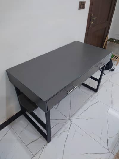 computer table