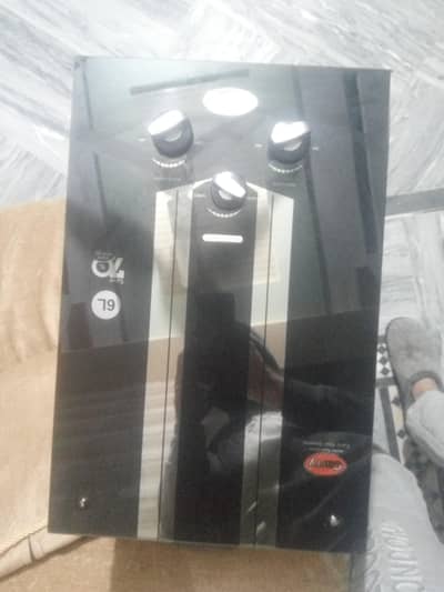 geyser instant for sale