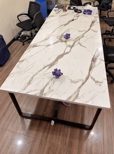 Solid wooden conference table — 8*4 ft — excellent condition