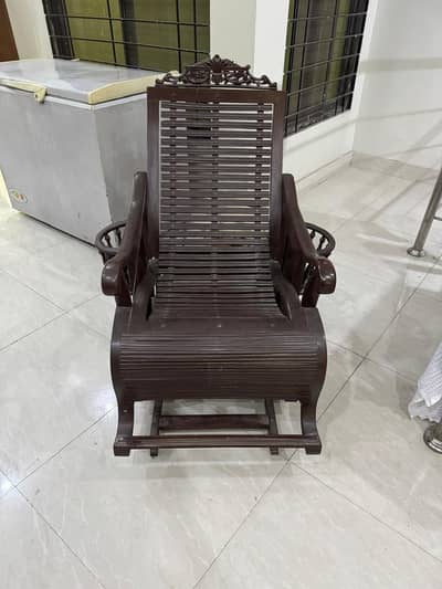 Solid wood rocking chair