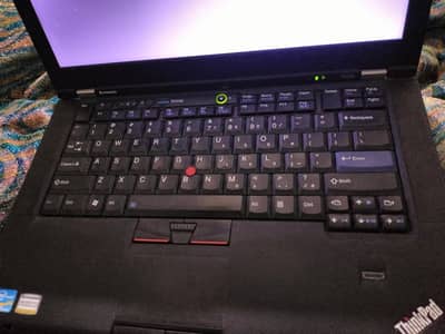 Lenovo Thinkpad T420s 240gb / 4gb with original charger 9.5/10