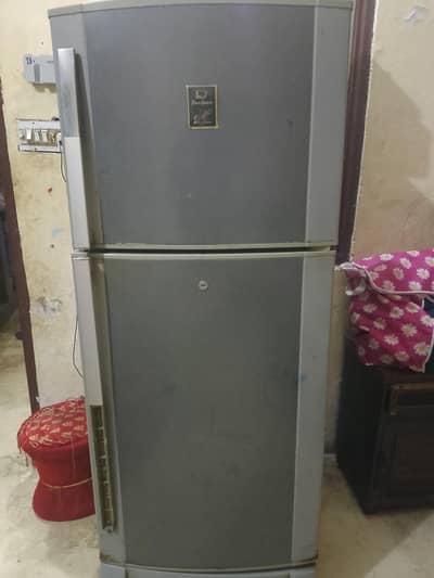 dawlance saf condition  9 /10 argent sale 03047693374