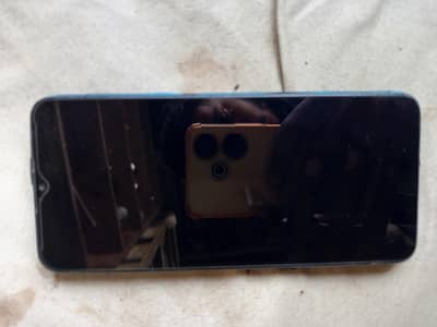 4GB ram 64 GB memory Snapdragon processor 605