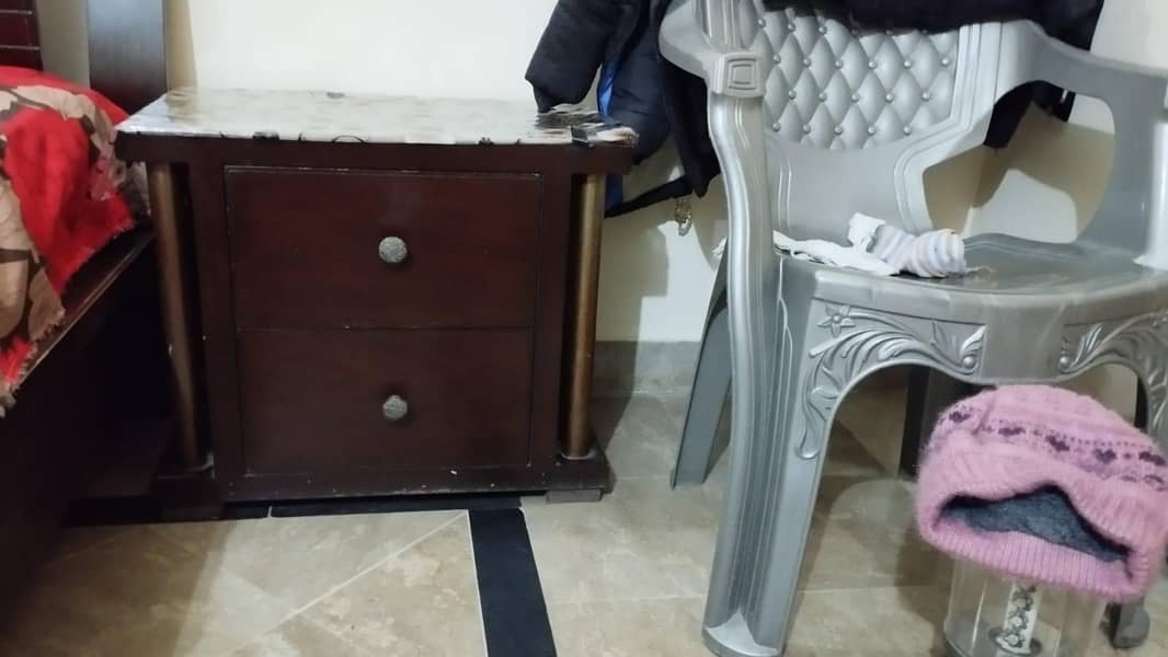 king size bed 3