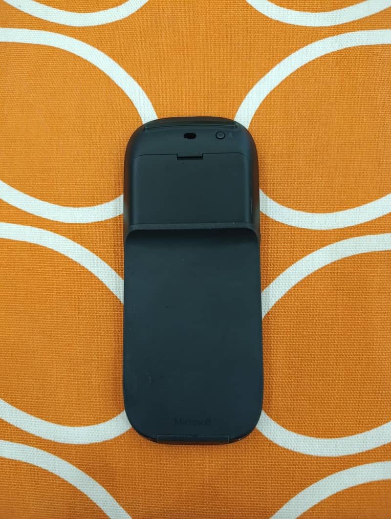 Microsoft surface arc mouse 2