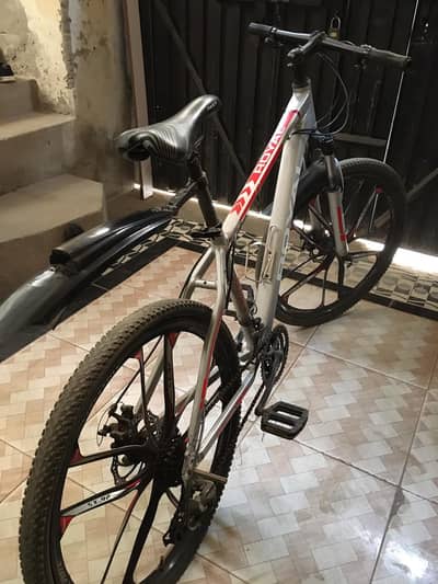 Royal 26 Inch Aluminium Body