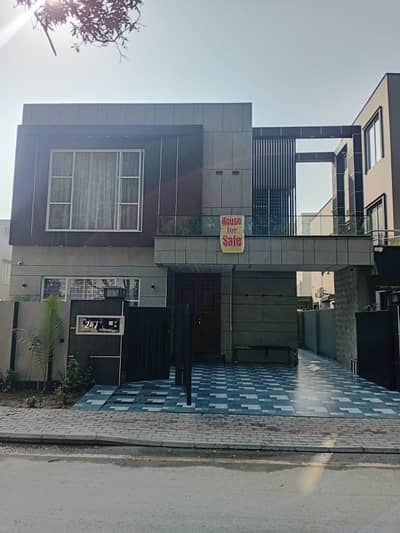 10 Marla brand new and luxury house for sale