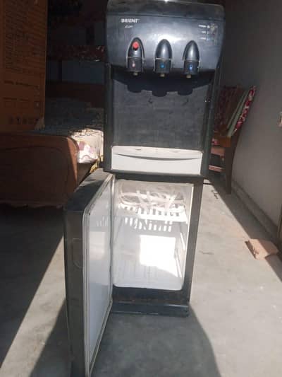 Orient Water Dispenser