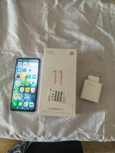 xiaomi 11 8gb/128gb complete box 67W charger