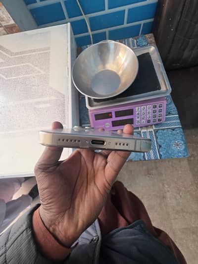 iphone 15 pro max 256 gb jv  with box