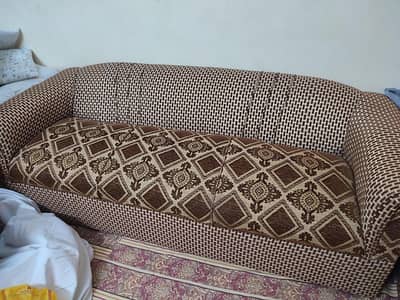 5 Seater Sofa Set in Good Condition