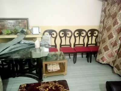 Dining table with 5 Chairs