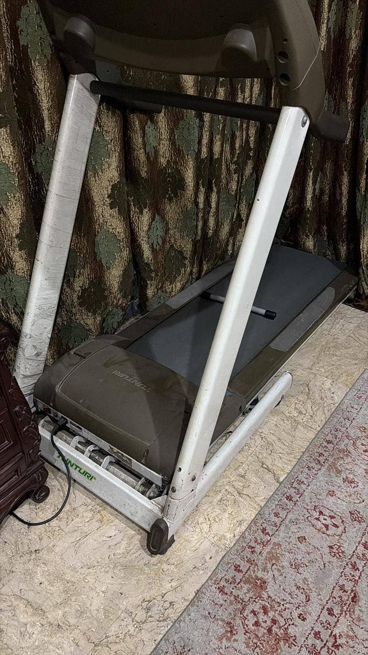 Treadmill exercise machine with incline function 2