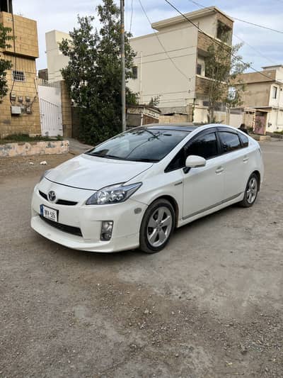 Prius hybrid +solar+sunroof