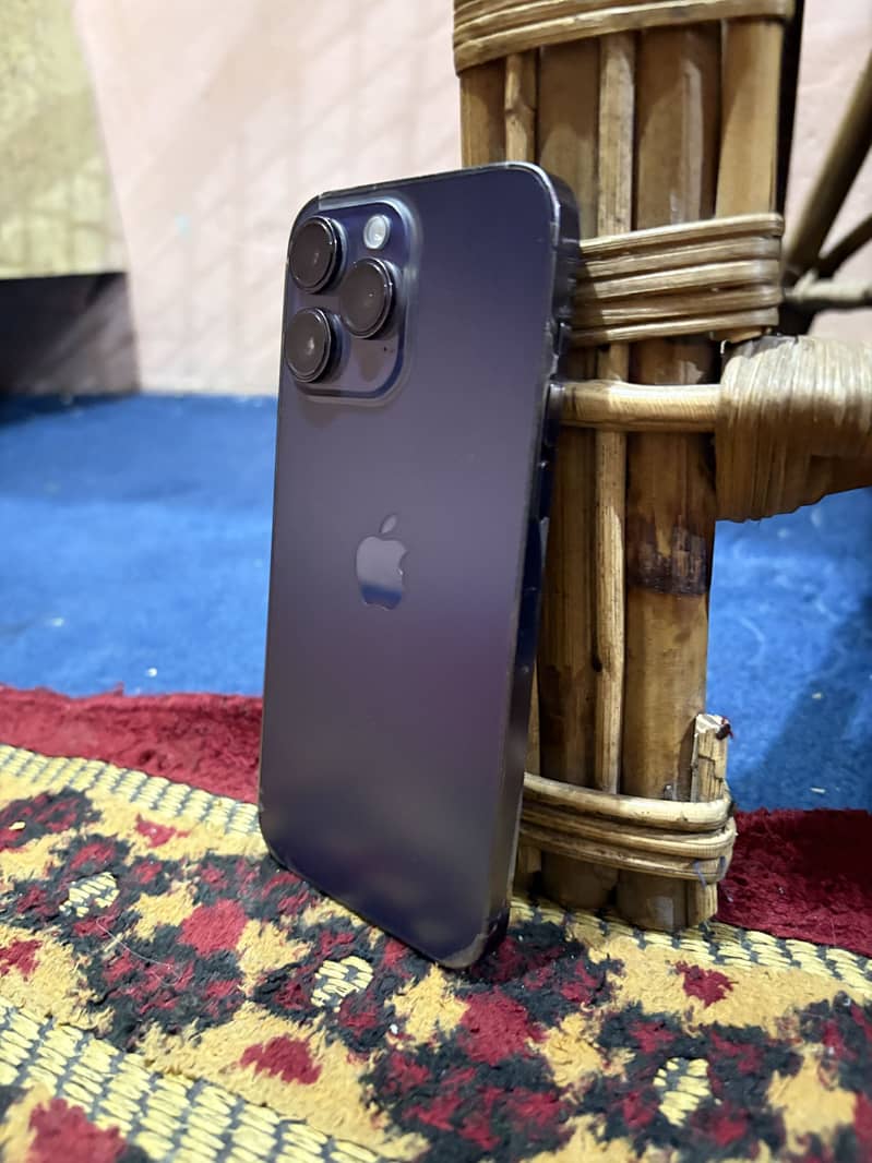 14 pro max 4