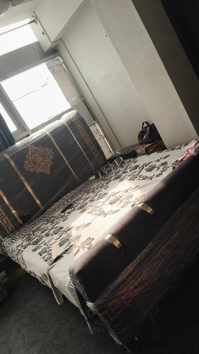 new bed set side table and dressing tabel with mattress