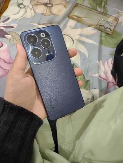 Infinix hot 40 16GB 256G memory 0306-400-6073 WhatsApp