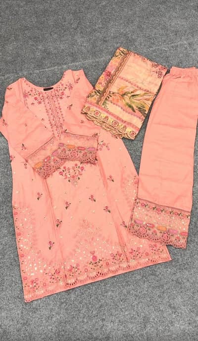 loan chocket suit available