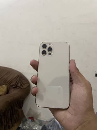 I Phone 12 pro Pta golden