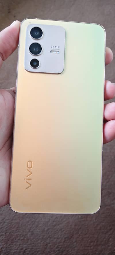 urgent vivo V23 5G - 12GB RAM | 256GB Storage | Excellent Condition