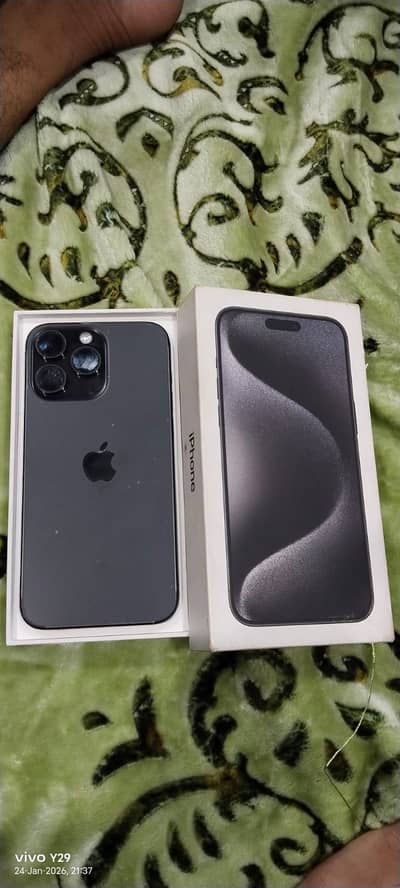 I Phone 15 pro max 256GB Black titanium