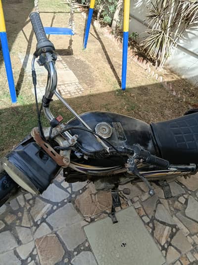 CD 70 bike for sale urget sale