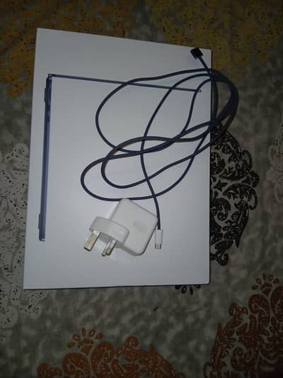 MacBook Air M2  13.6 inches