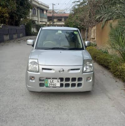 nissan pino 2007