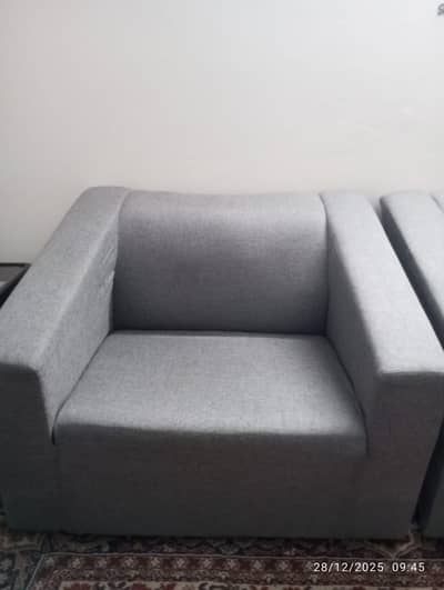 Home used Sofa Set 3-2-1